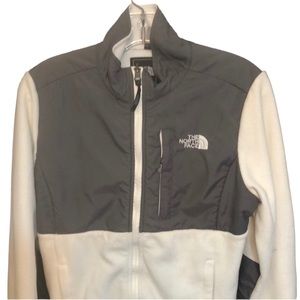 𝅺The North Face size small white & grey fleece zip jacket three pockets